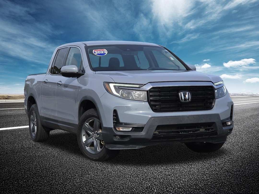 2023 Honda Ridgeline RTLE - Image 2