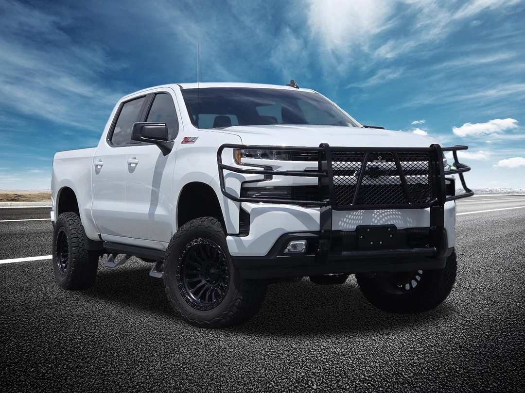 2020 Chevrolet Silverado 1500 Crew 147 RST - Image 2