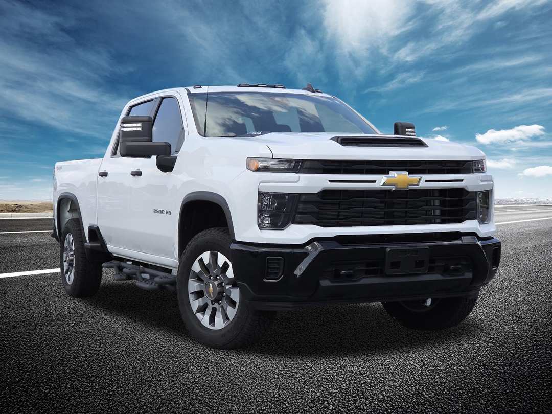 2025 Chevrolet Silverado 2500Hd - Image 2