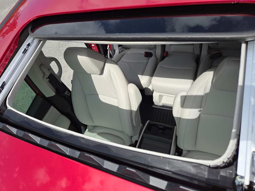 2026 Honda Odyssey EXL - Image 3
