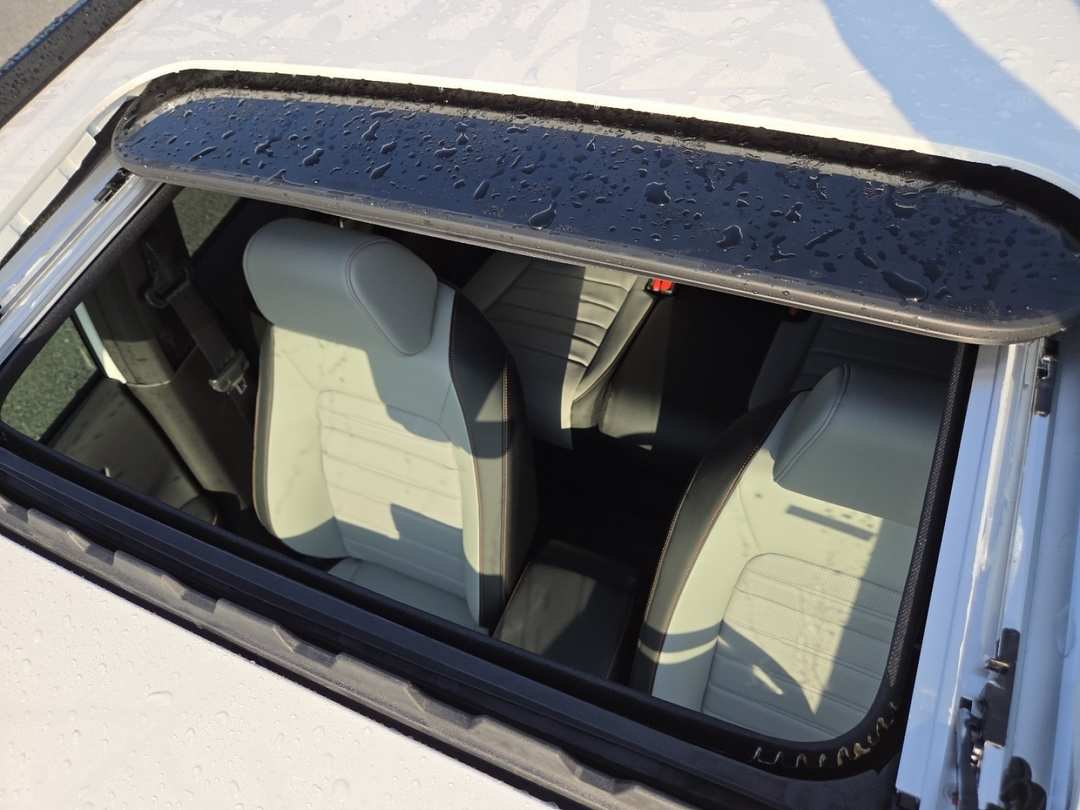 2026 Honda Cr-V Hybrid Sport Touring - Image 3