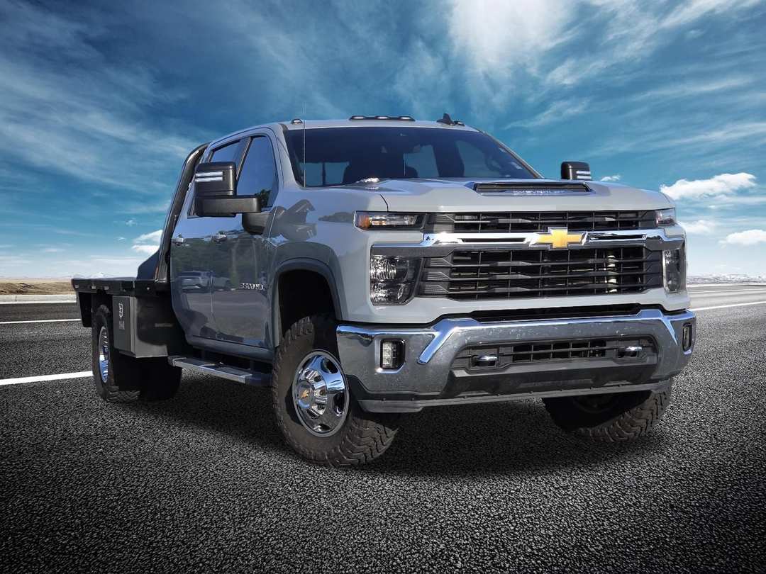 2024 Chevrolet Silverado 3500Hd Cc Crew 177 WB, 60 CA LT - Image 2
