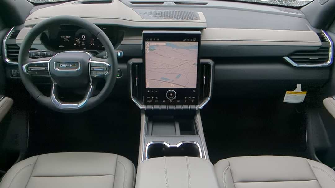 2026 GMC Acadia - Image 2