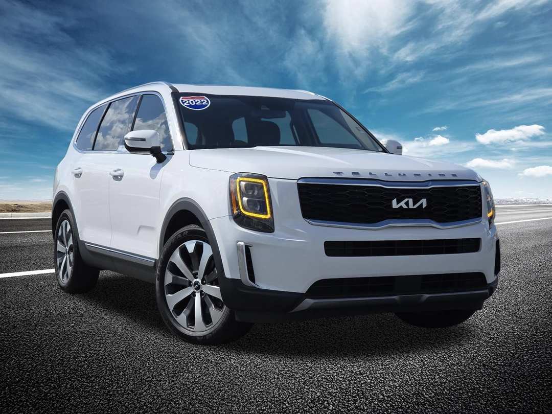 2022 Kia Telluride EX - Image 2