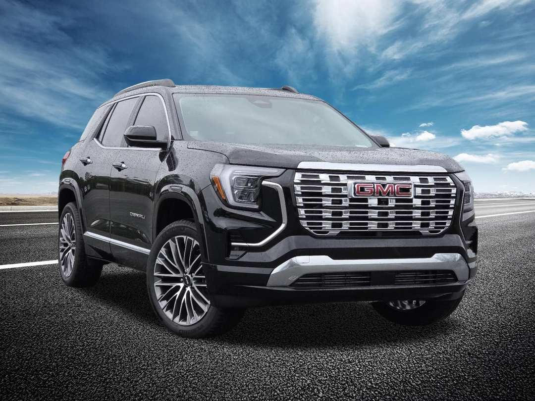 2026 GMC Terrain Denali - Image 2