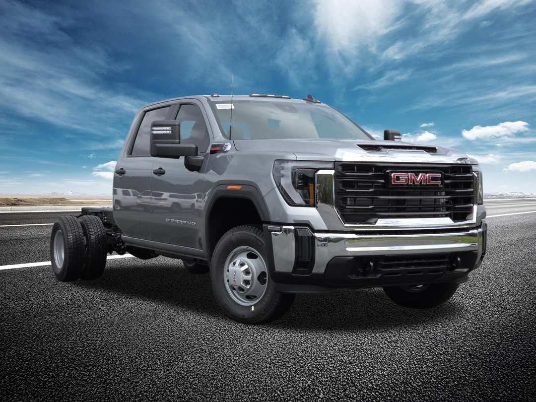 2026 GMC Sierra 3500Hd Cc Crew 177 WB, 60 CA Pro - Image 2
