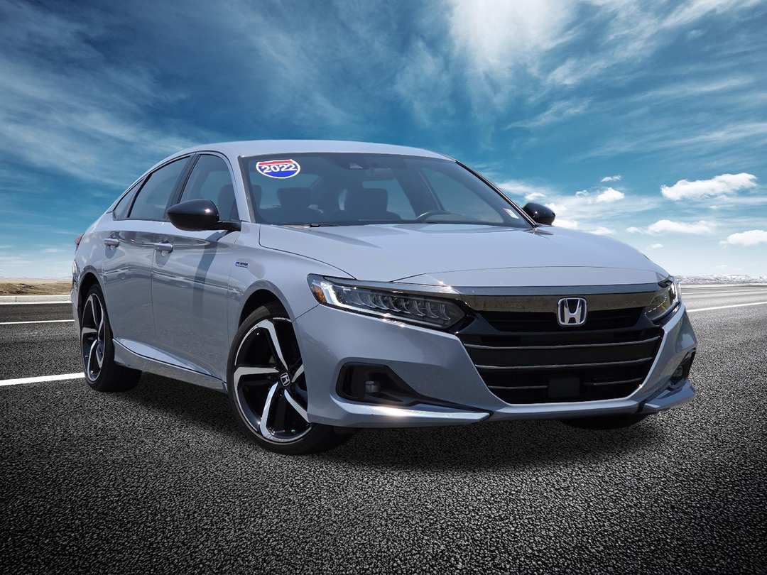 2022 Honda Accord Hybrid Sport - Image 2