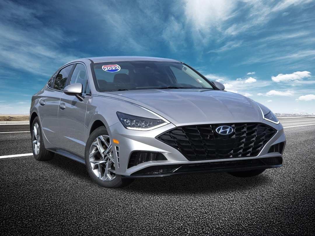 2023 Hyundai Sonata SEL 2.5L - Image 2
