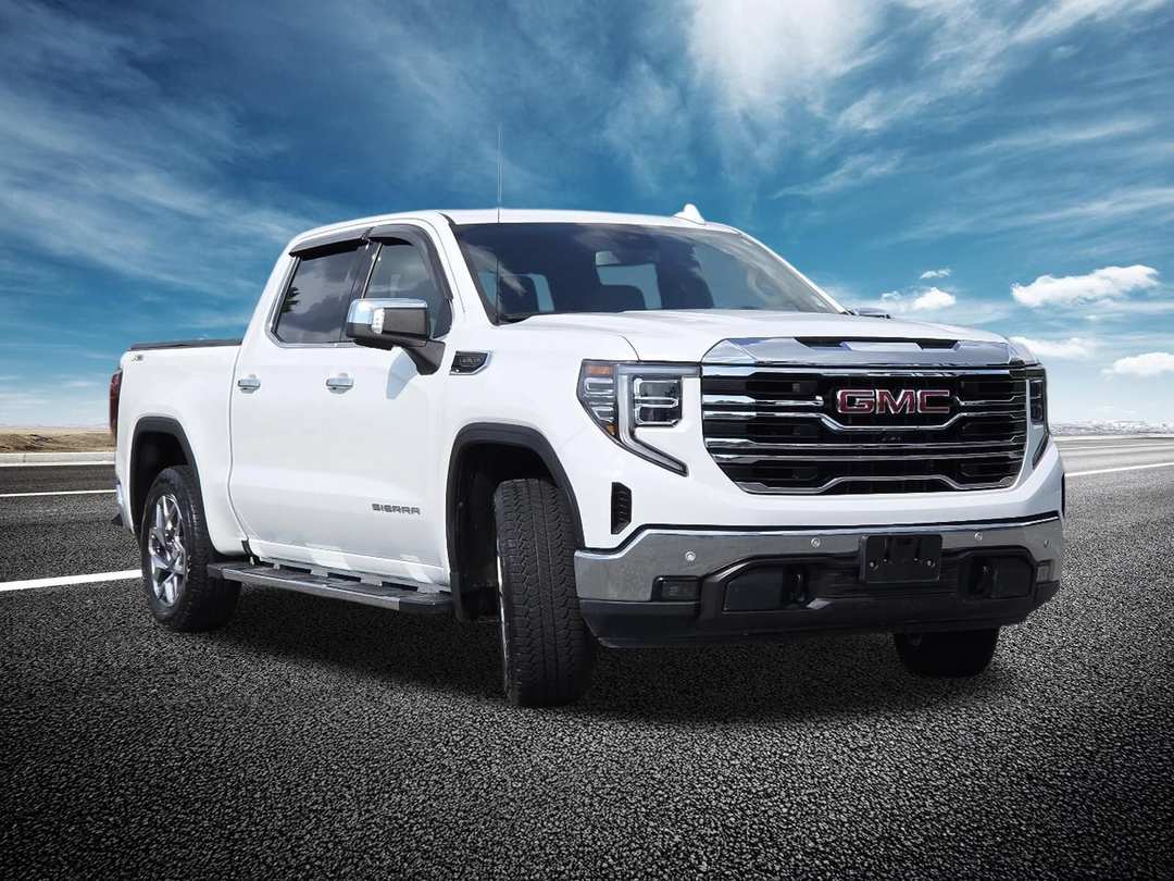 2022 GMC Sierra 1500 Crew 147 SLT - Image 2
